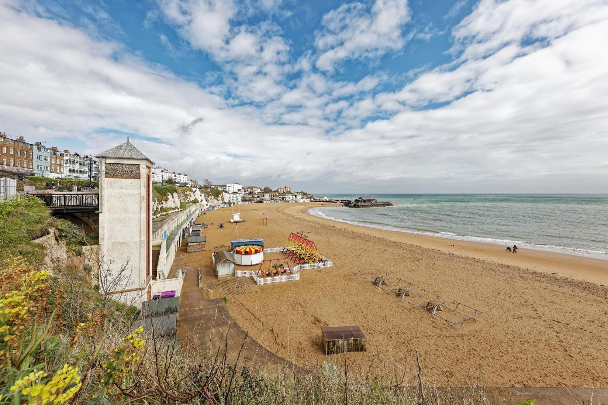 Viking Bay View 3 Bed Apartment Broadstairs Eksteriør bilde